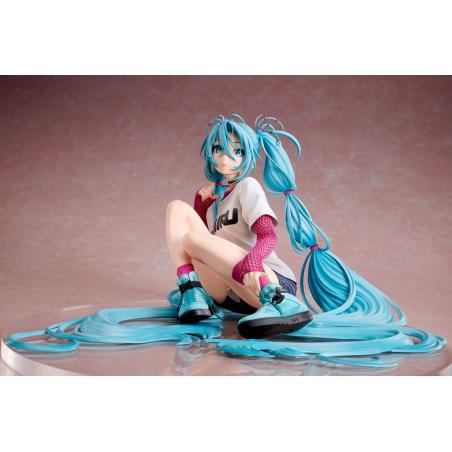 Hatsune Miku Estatua 1/4 Yoneyama Mai The Latest Street Style "Cute" 17 cm