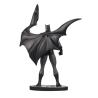 DC Direct Estatua a Batman Black & White Batman (by Jorge Jimenez) 27 cm