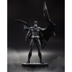 DC Direct Estatua a Batman Black & White Batman (by Jorge Jimenez) 27 cm