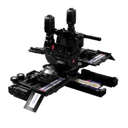 Figura Super Convoy Nucleon Quest Transformers 28cm