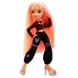 BRATZ CELEBRITY KAROL G ( con tatuaje)