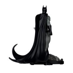 DC Direct Estatua 1/10 Batman by Bjorn Barends (Black White) 18 cm