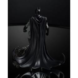 DC Direct Estatua 1/10 Batman by Bjorn Barends (Black White) 18 cm
