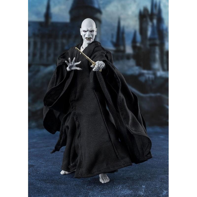 Harry Potter y el cáliz de fuego Figura S.H. Figuarts Lord Voldemort 15 cm