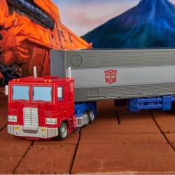 The Transformers: The Movie Generations Studio Series Commander Class Figura Optimus Prime 18 cm