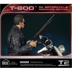 Terminator 2Estatua T-800 On Motorcycle Limited Signature Edition 70 cm