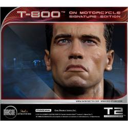 Terminator 2Estatua T-800 On Motorcycle Limited Signature Edition 70 cm