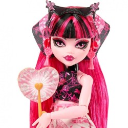 Monster High Draculaura Skulltimate Secrets: GORE-GEOUS OASIS